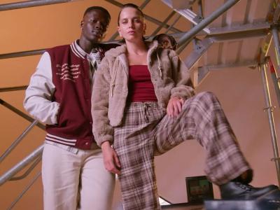 עד 50% הנחה על כל האתר + 4% החזר כספי